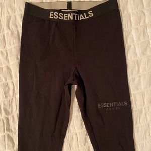 ‼️FOG ESSENTIALS LEGGINGS‼️